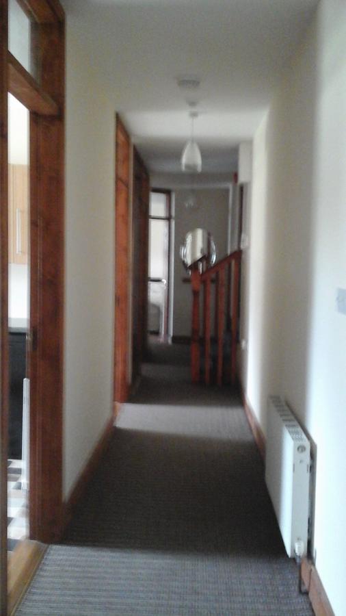 Long Acre Lodge Карлингфорд Екстериор снимка