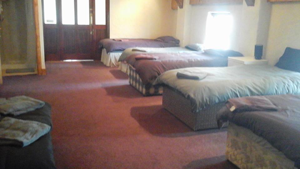 Long Acre Lodge Карлингфорд Екстериор снимка