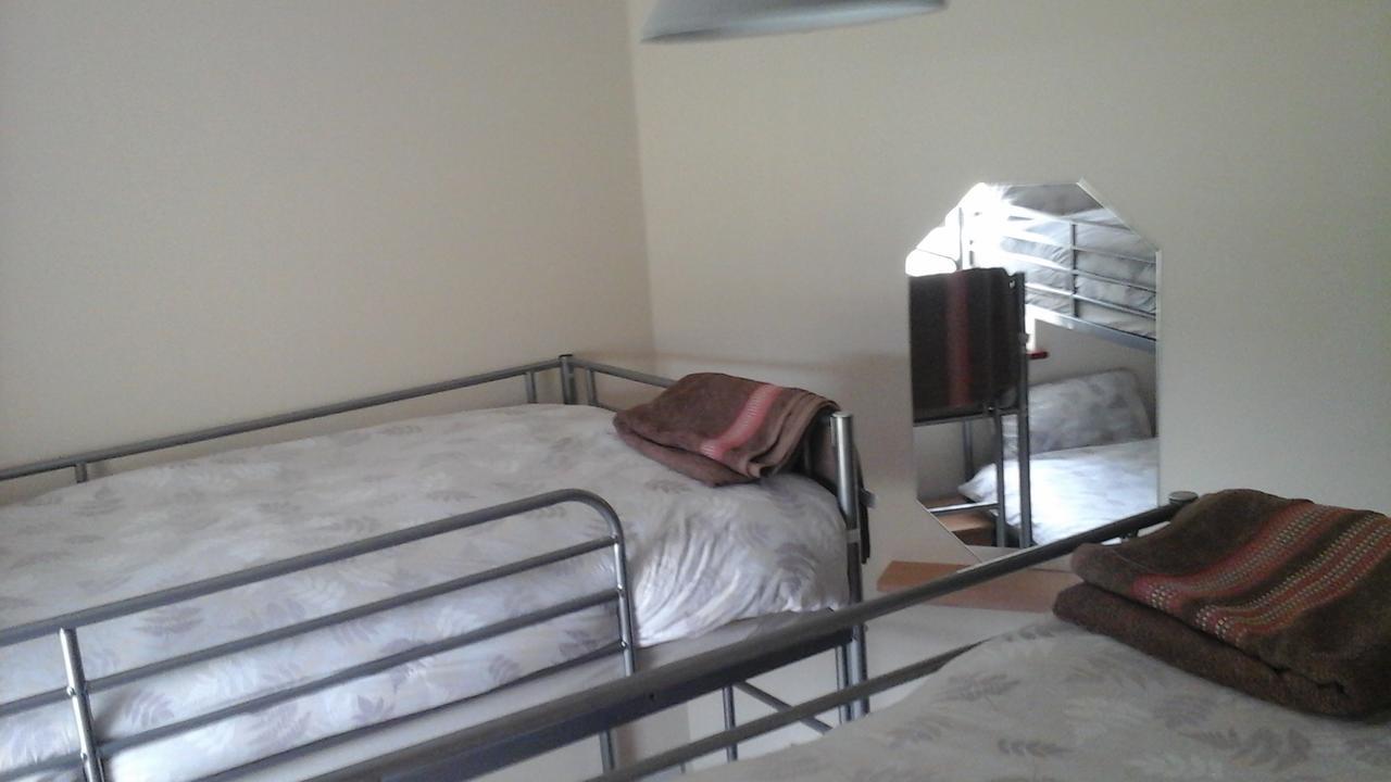 Long Acre Lodge Карлингфорд Екстериор снимка