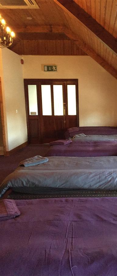 Long Acre Lodge Карлингфорд Екстериор снимка