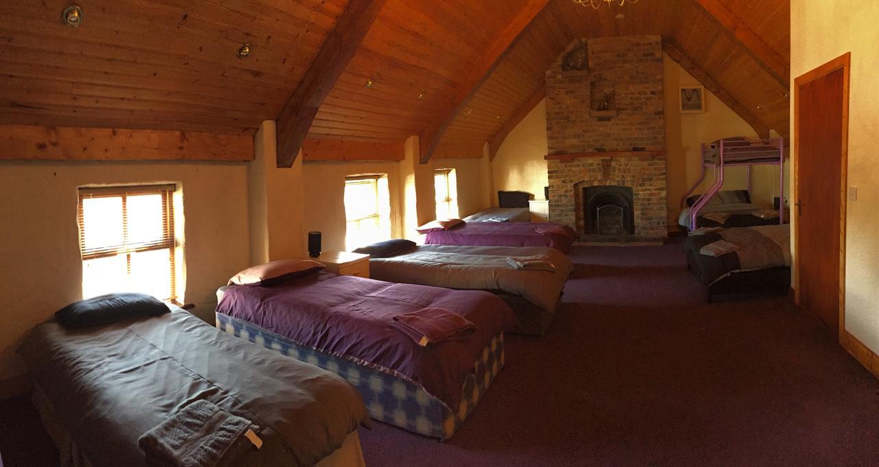Long Acre Lodge Карлингфорд Екстериор снимка