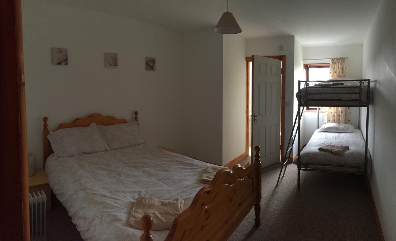 Long Acre Lodge Карлингфорд Екстериор снимка